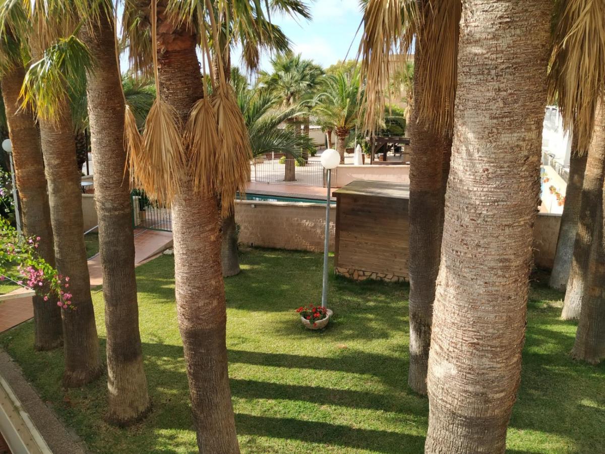 El Eden Hotel El Ejido Bagian luar foto